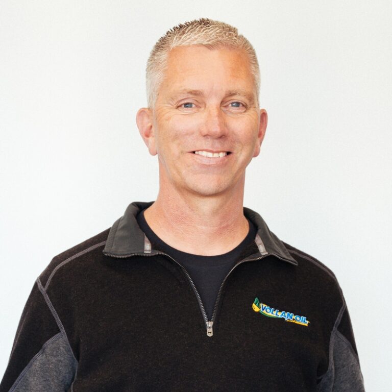 Portrait of Bruce Vollan for Vollan Oil.