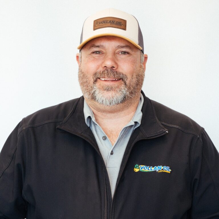 Portrait of Shawn Rohrich for Vollan Oil.