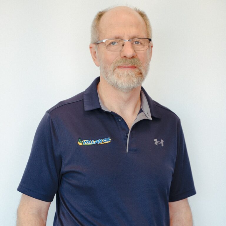Portrait of Wayne Mohr for Vollan Oil.